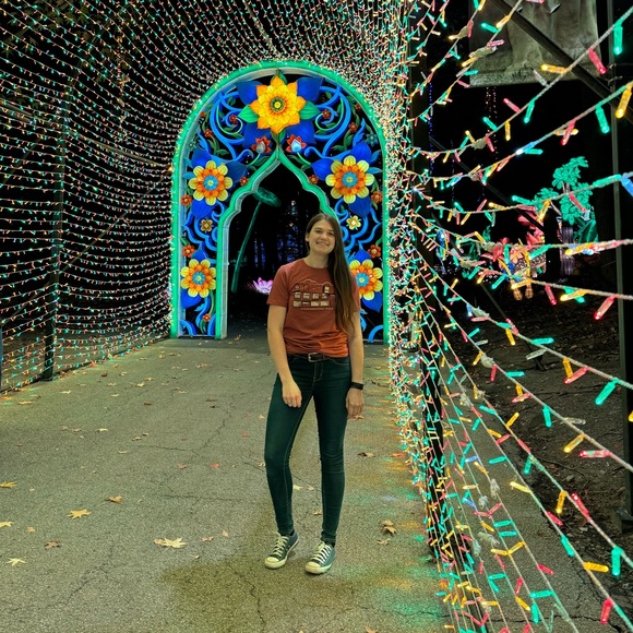 Meet your Posher, Annie - Picture 1 of 1